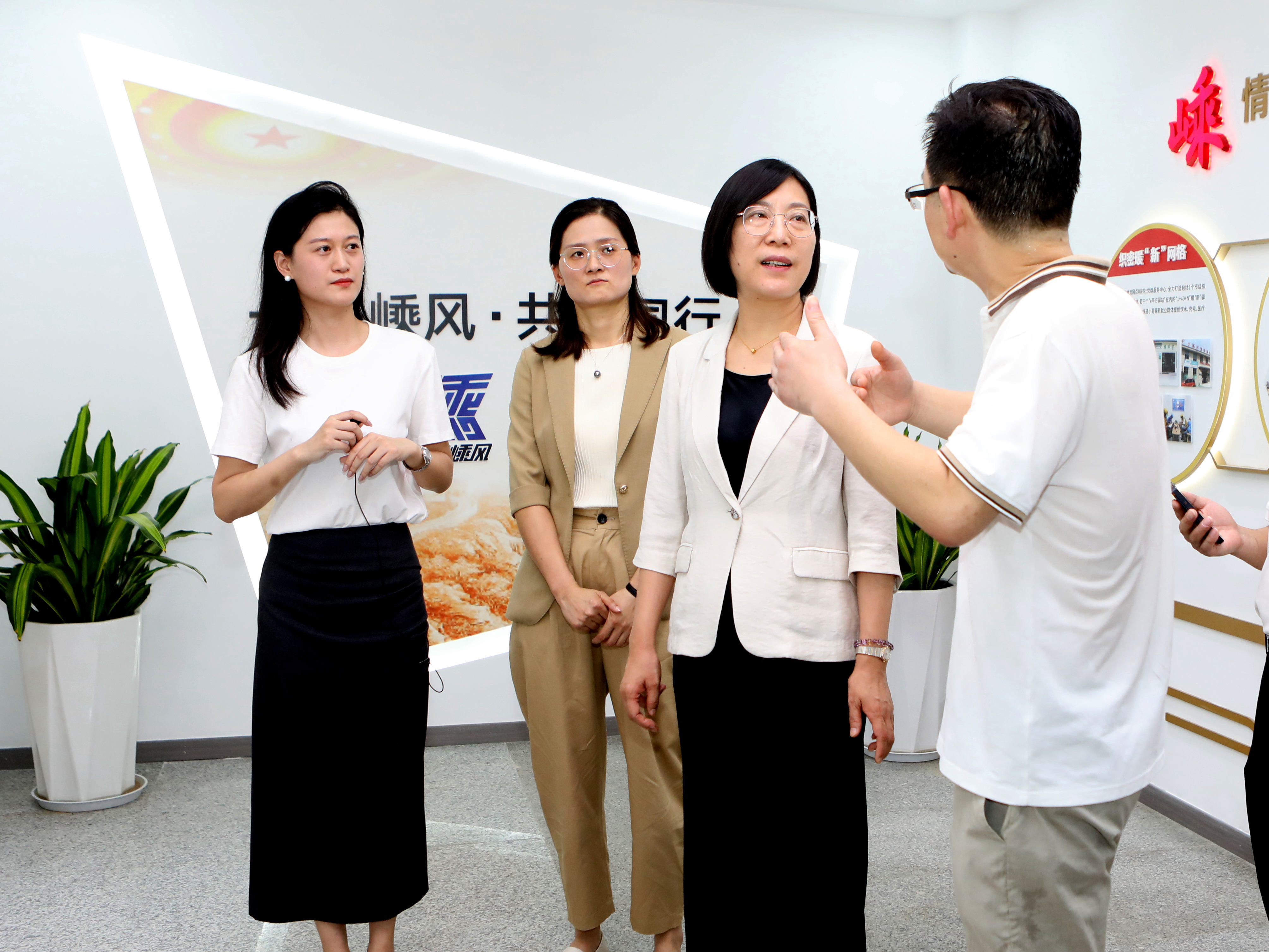 ʡί���(hu��)�������I(l��ng)��(d��o)��(l��i)�Ӷ��c(di��n)�{(di��o)�С�������ӛ������~�r(n��ng)������ƪ